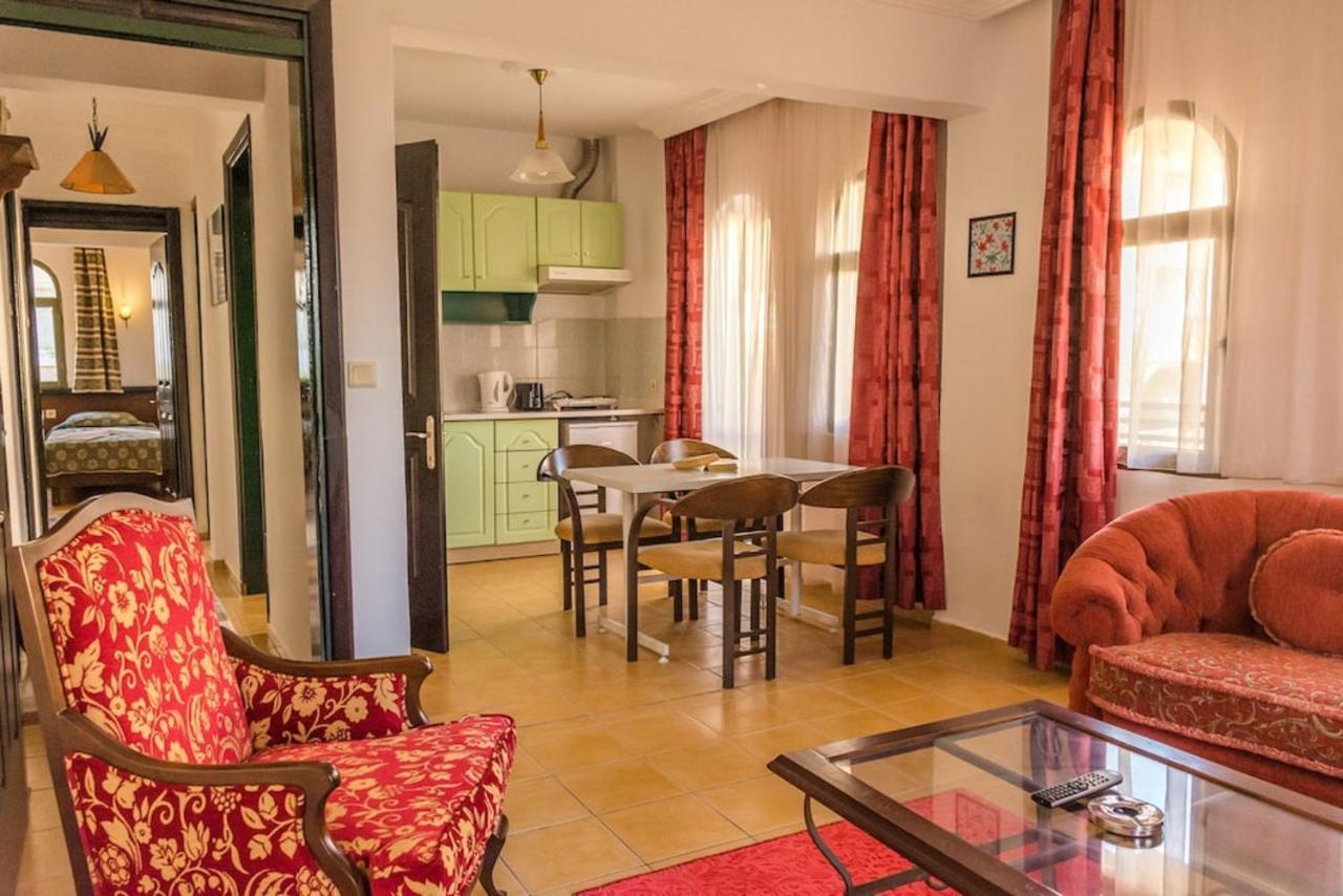 Maxwell Holiday Club Мармарис Екстериор снимка