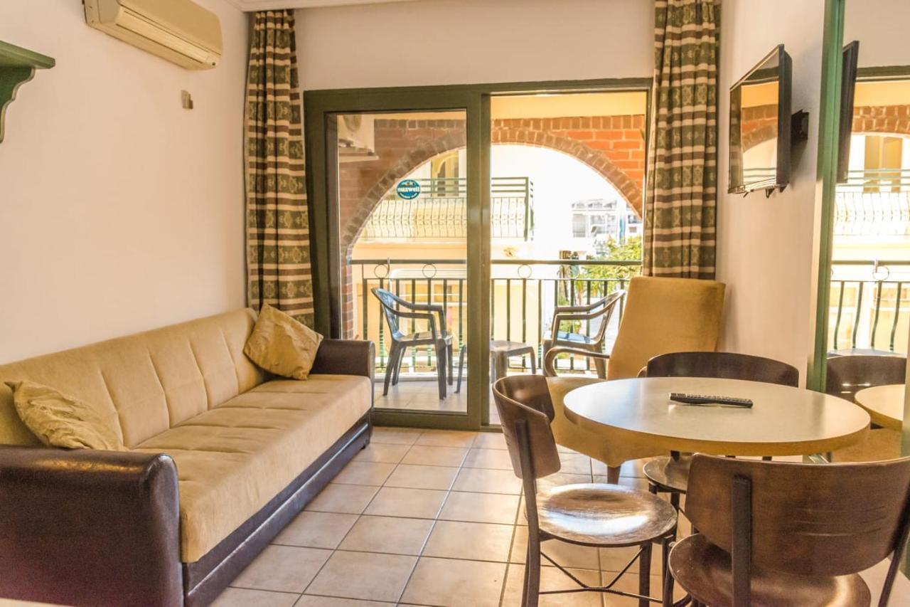 Maxwell Holiday Club Мармарис Екстериор снимка